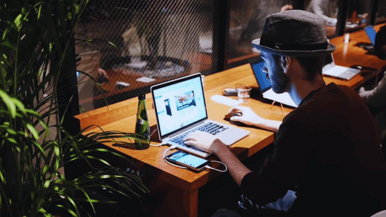 Wie Sie online einen IT-Job finden: Der umfassende Leitfaden