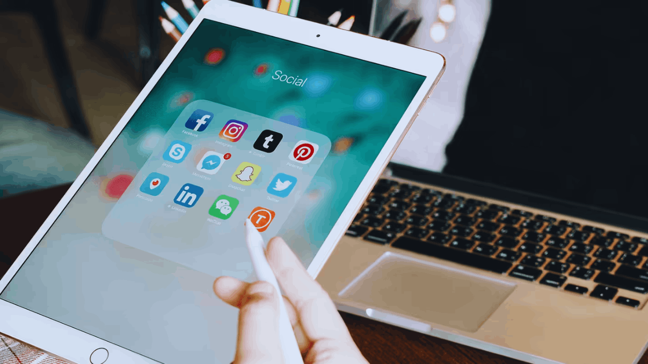 Schritt-für-Schritt-Anleitung zur Suche nach Social-Media-Jobs online